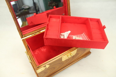 【【全場(chǎng)特價(jià)】紅木工藝品 仿古首飾盒 婚慶禮品 一件起批發(fā)】價(jià)格,廠家,圖片,首飾箱包,如皋市下原鎮(zhèn)振新紅木工藝品廠-